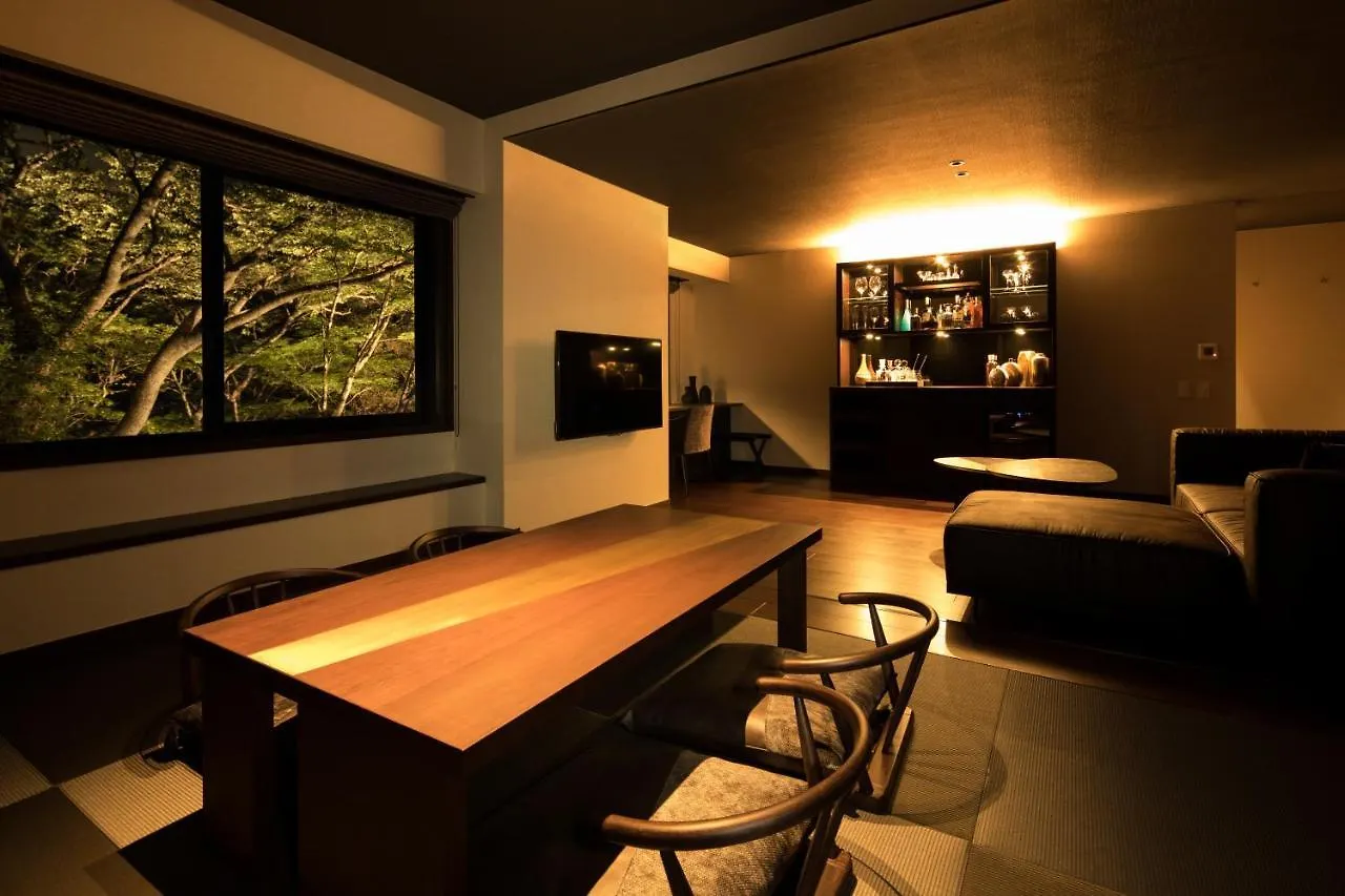 Barhotel Hakone Kazan 4*,