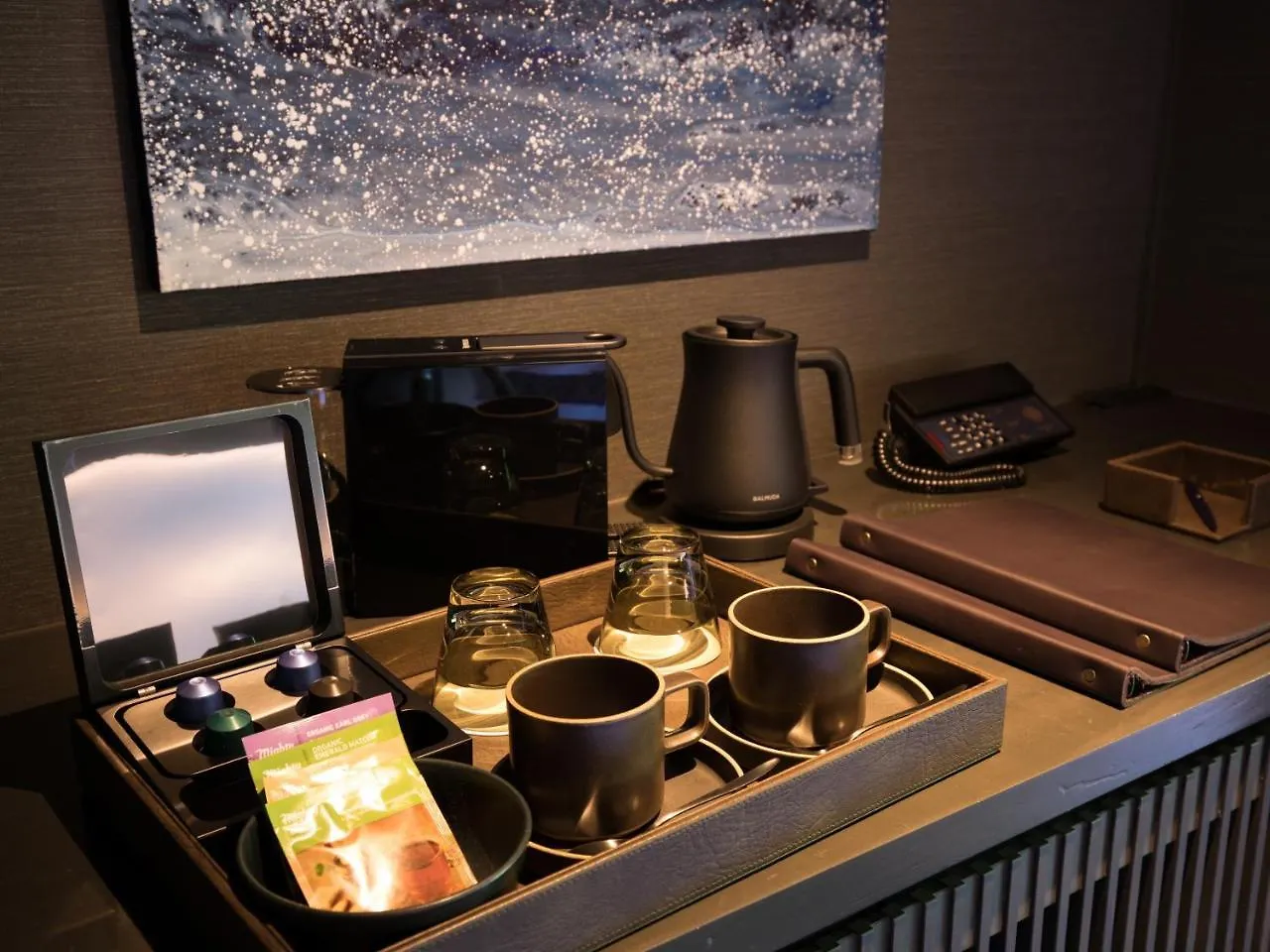 Barhotel Hakone Kazan 4*,  Japan