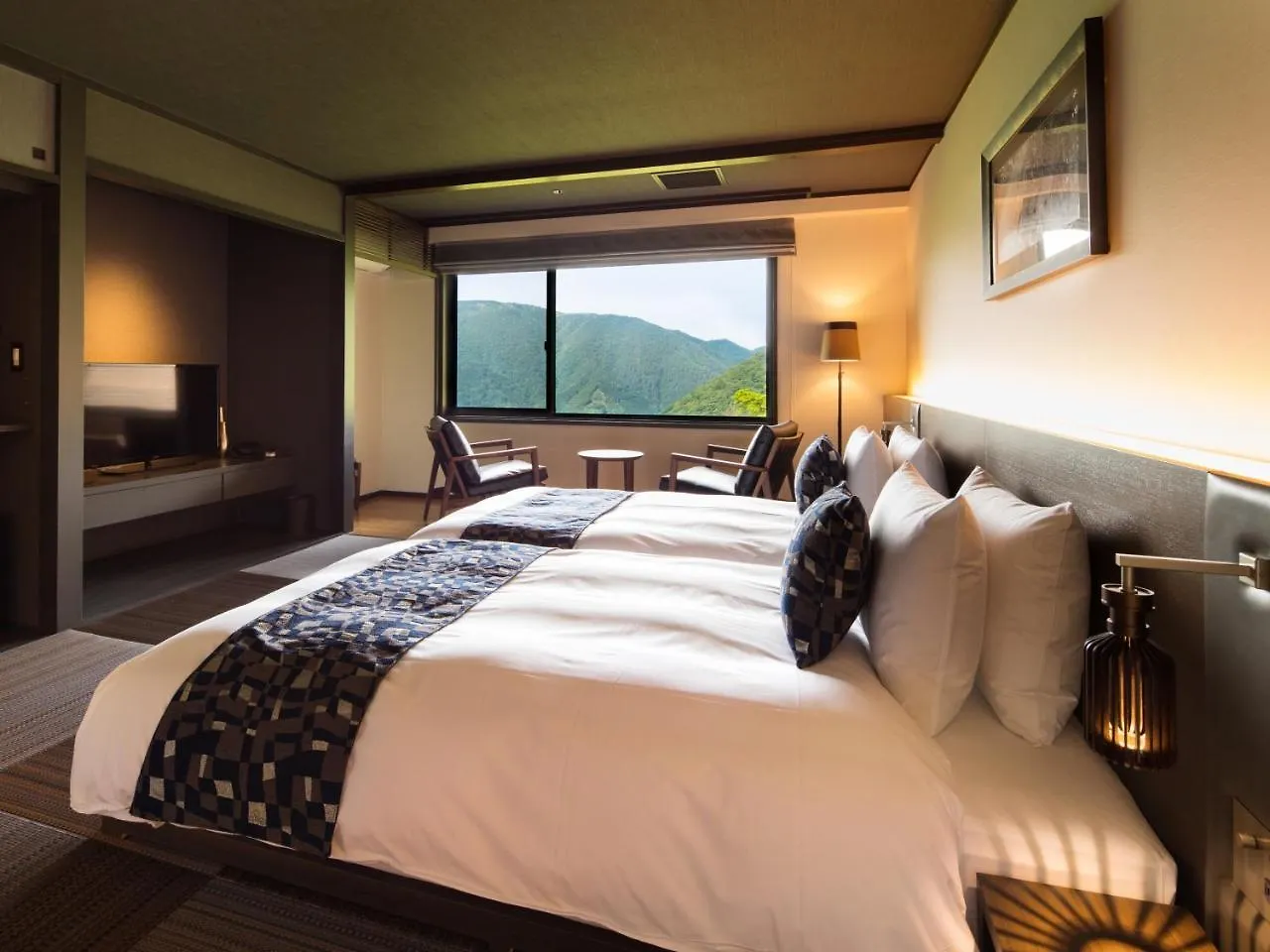 Barhotel Hakone Kazan 4*,  Japan